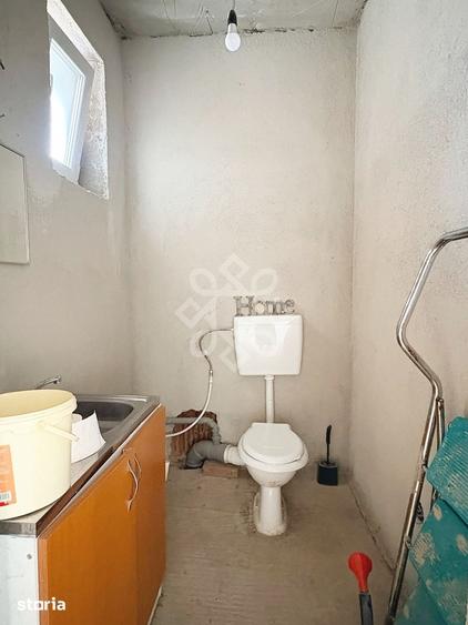 Casă cu 4 camere cu Teren 745 Mp în Central