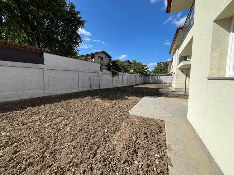 Duplex cu 5 camere cu Canalizare în Odăi