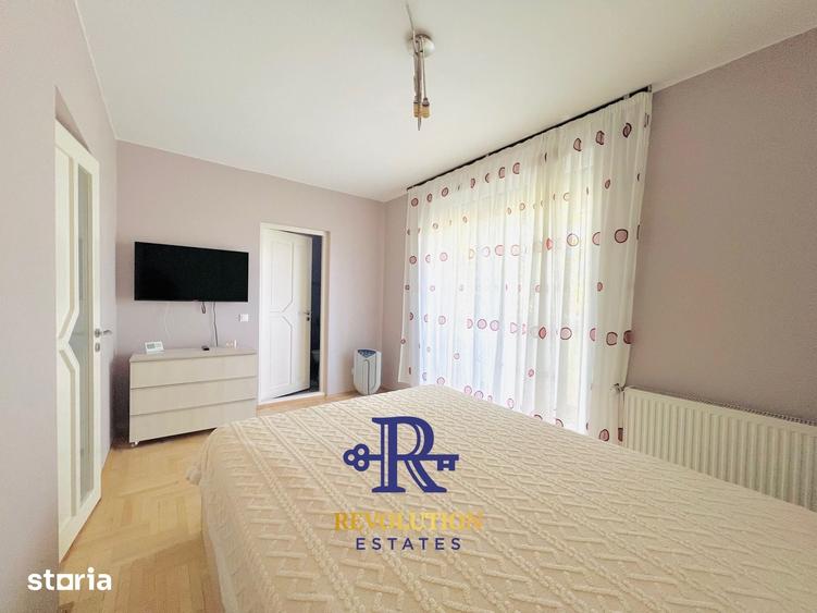 Apartament cu 3 camere semidecomandat în Bună Ziua