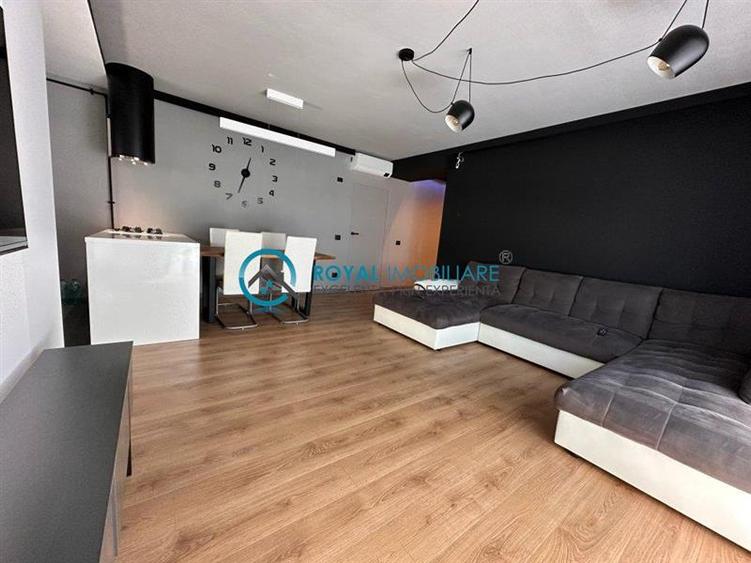 Apartament cu 3 camere decomandat, mobilat în Albert