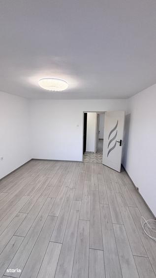 Apartament cu 3 camere decomandat în Dâmbu Pietros