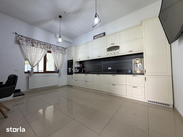 Casa individuala 4 camere, 220 mp utili, 400 mp teren, renovat integra - 3