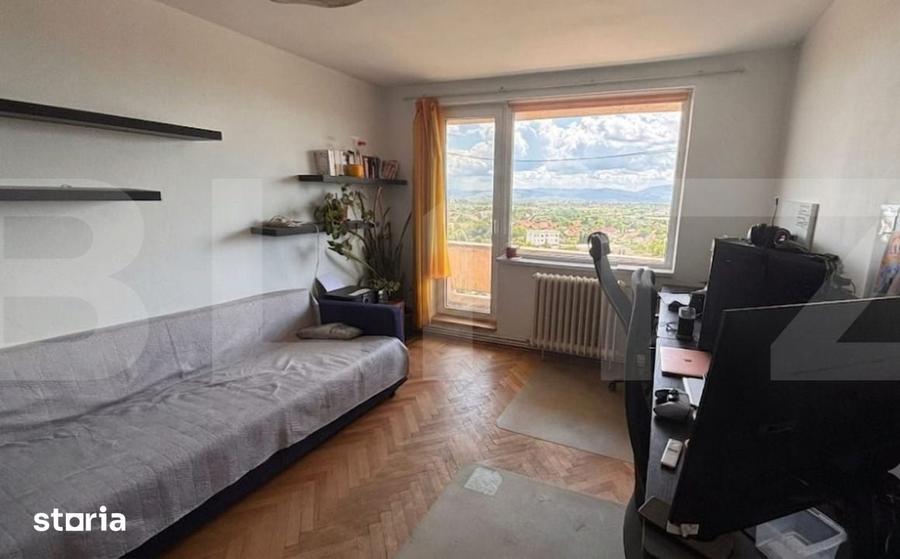 Apartament cu 2 camere semidecomandat în Simeria