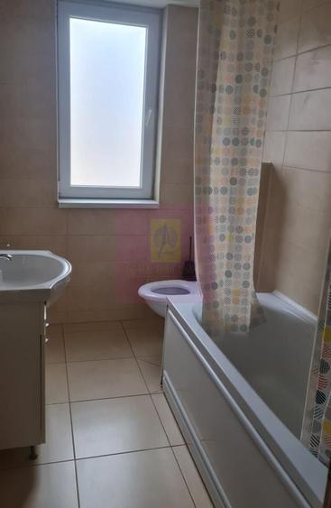 Casă cu 4 camere cu Teren 125 Mp în Drumul Taberei