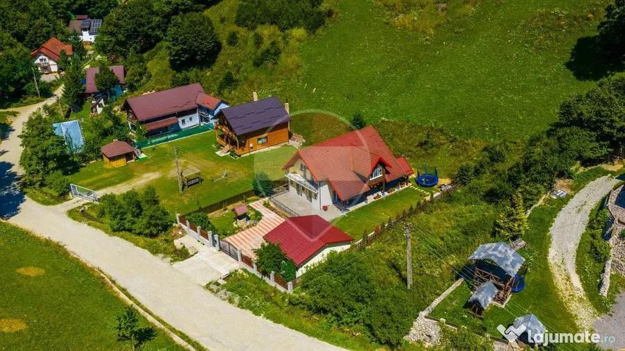 Casă cu 4 camere cu Teren 853 Mp în Cheia