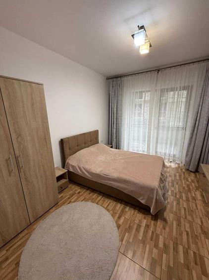 Apartament cu 2 camere decomandat în Universitate