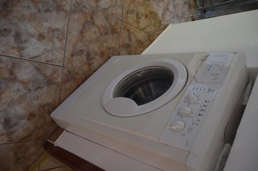 Apartament cu 2 camere decomandat în Predeal