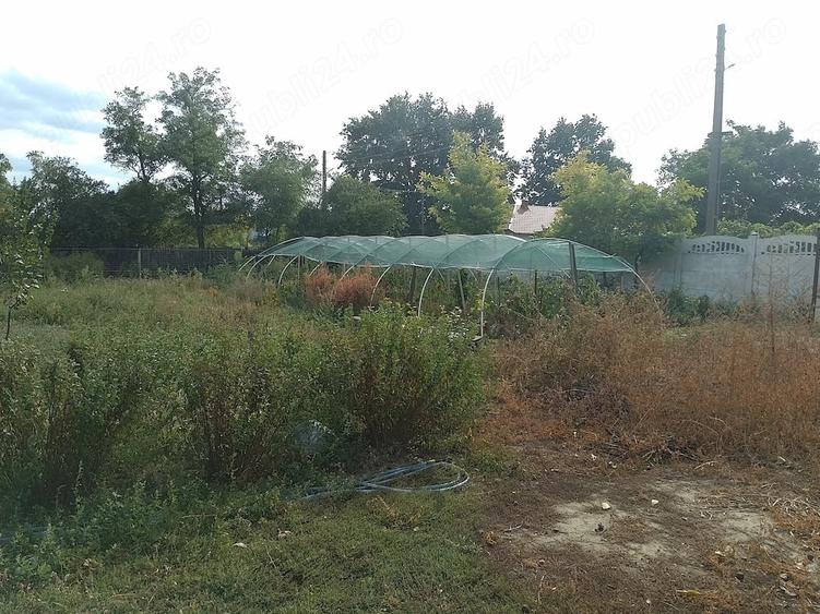 Casă cu Teren 2000 Mp în Oprișenești