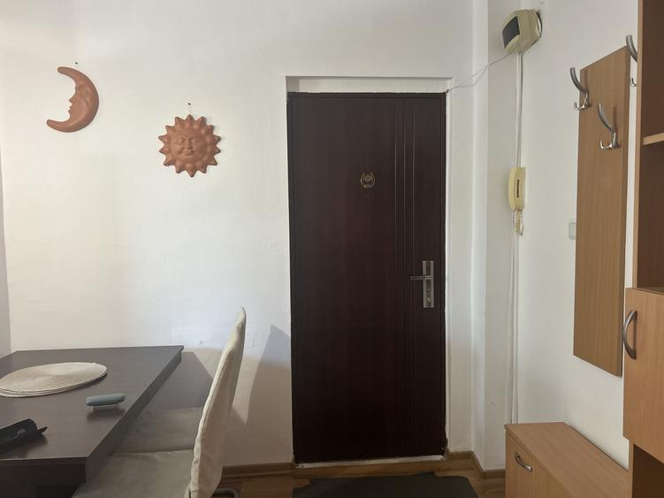Apartament cu 2 camere, mobilat în Aradului