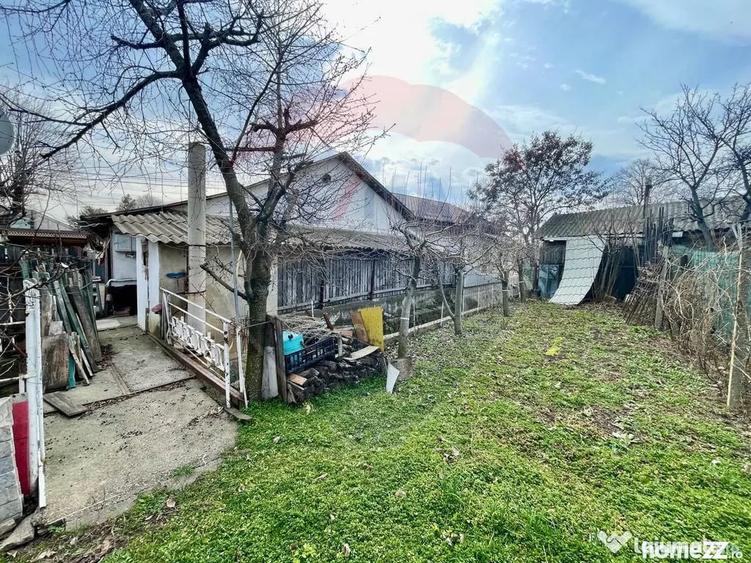 Casă cu 3 camere cu Teren 500 Mp în Central