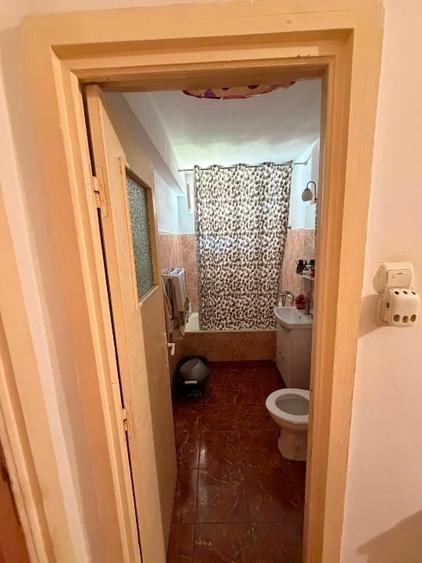 Apartament cu 2 camere decomandat în Colonia Bod