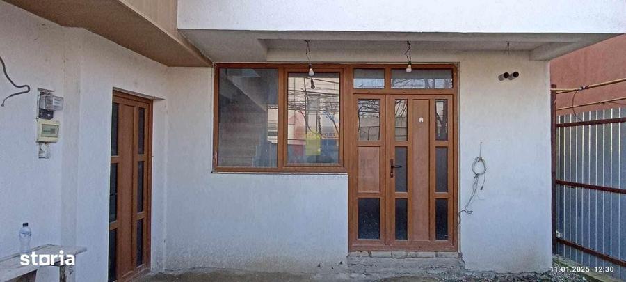 Casă cu 4 camere cu Teren 106 Mp în Brăilița