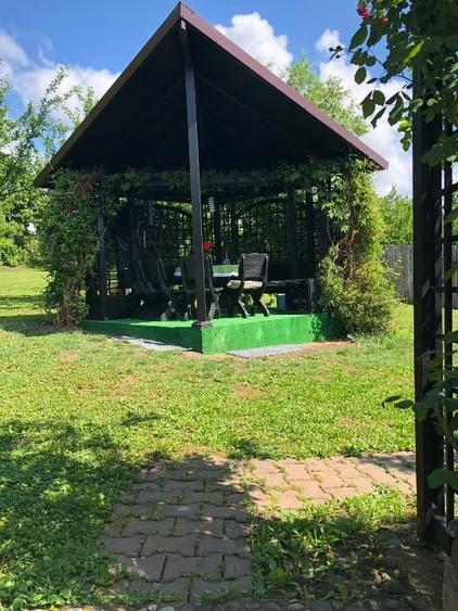 Casă individuală cu 5 camere cu Canalizare în Nord-Vest