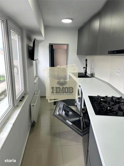 Apartament cu 4 camere decomandat în Central