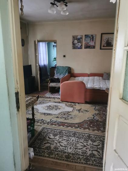 Casă cu 4 camere cu Teren 2200 Mp în Central
