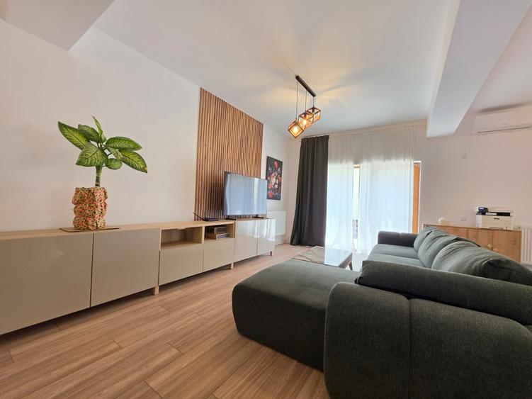 Duplex cu 4 camere cu Canalizare în 1 Decembrie