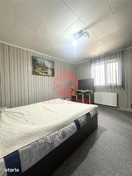 Casă cu 3 camere cu Canalizare în Lumina