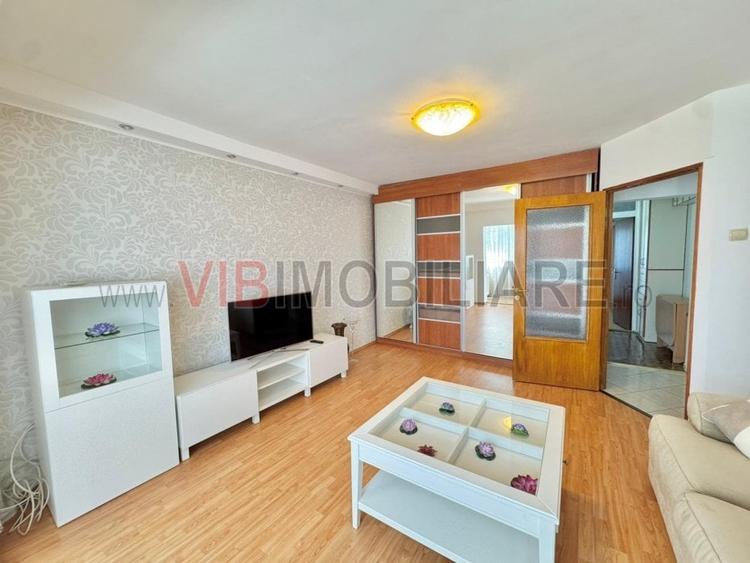 Apartament cu 2 camere decomandat în P-ța Alba Iulia