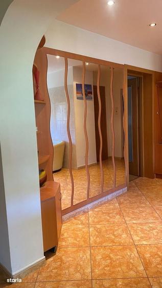 Apartament cu 3 camere decomandat în Parcul Circului