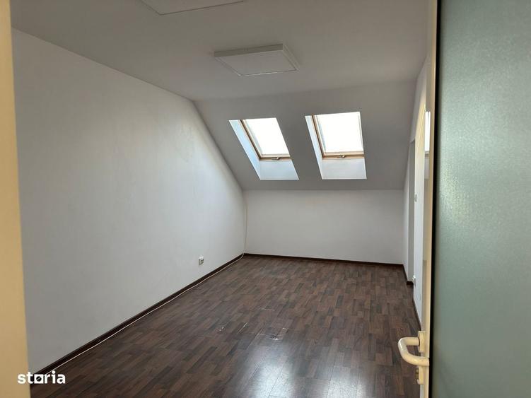 Spațiu comercial, de 45 mp, în Central