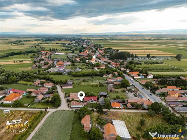 Casă cu 3 camere cu Teren 1123 Mp în Lunga