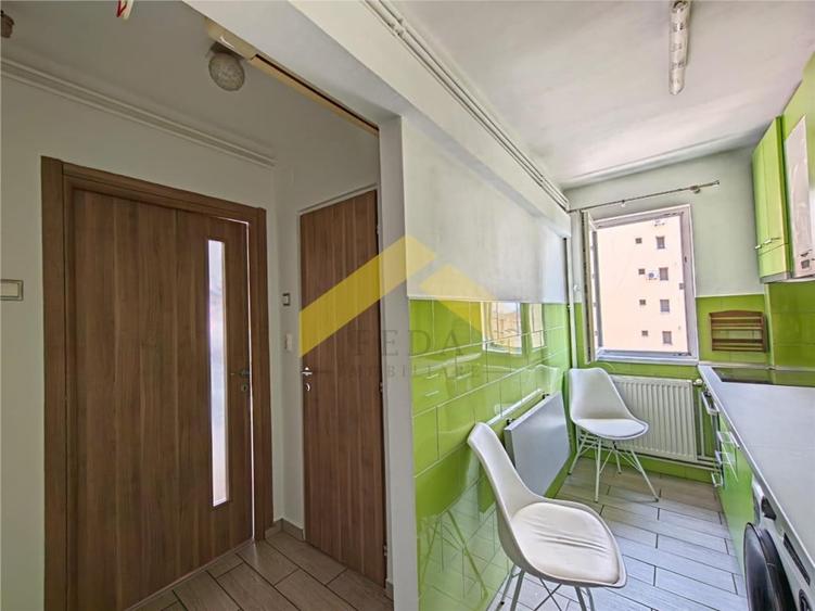 Apartament cu 3 camere decomandat în Aurel Vlaicu