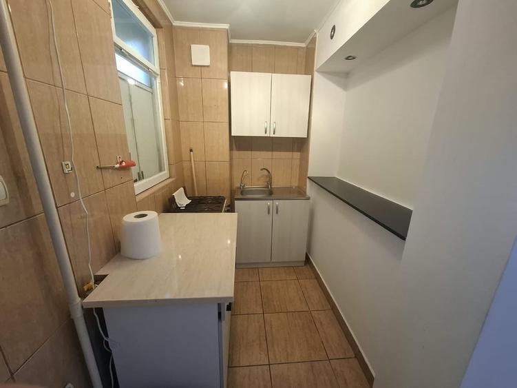 Apartament decomandat în Drumul Taberei