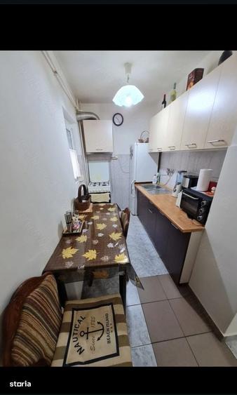 Garsonieră decomandată în Lipovei