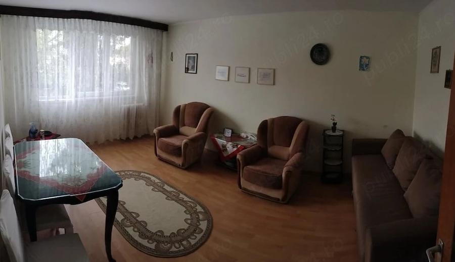 Apartament cu 2 camere decomandat în Titan