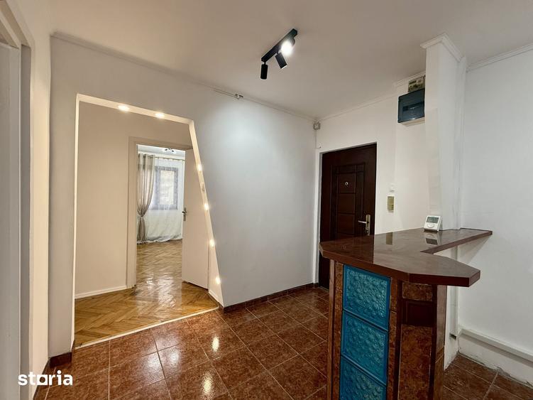Apartament cu 3 camere în Circumvalațiunii