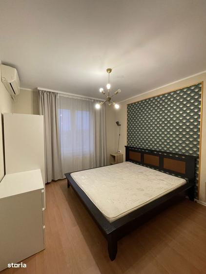 Apartament cu 3 camere decomandat în Romană