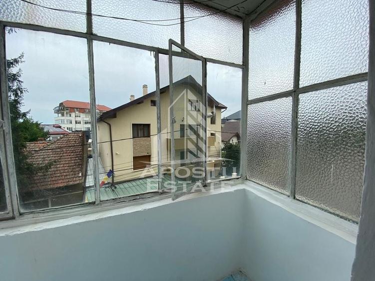 Apartament cu 3 camere decomandat în Olimpia-Stadion