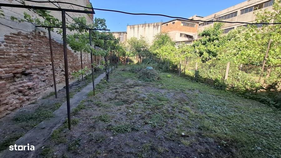 Casă cu 3 camere în Central