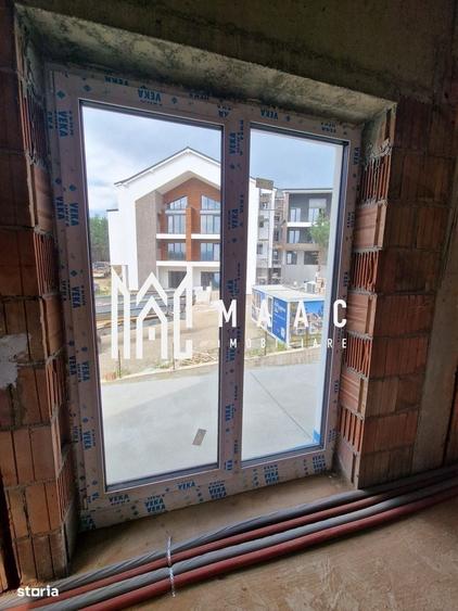 Apartament cu 4 camere în Cristian