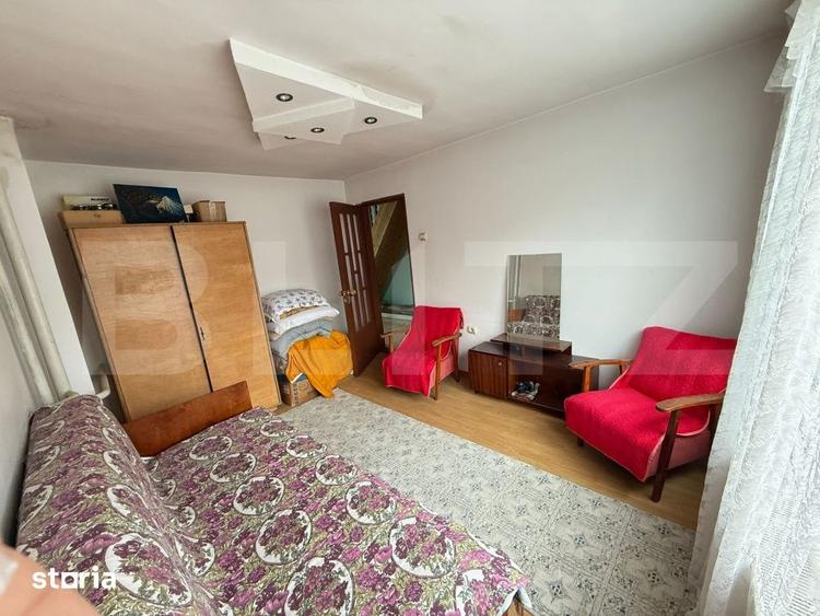 Casă cu 5 camere cu Teren 2310 Mp în Scoarța