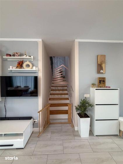 Casă cu 5 camere cu Teren 300 Mp în Sântandrei