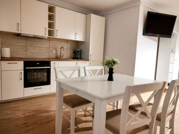 Apartament cu 2 camere semidecomandat, mobilat în Florești — fotografia 3