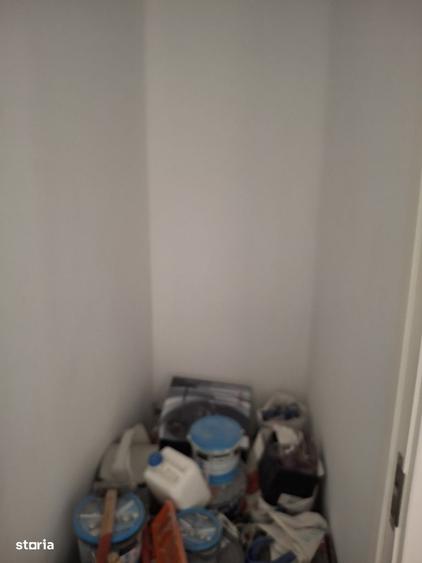 Apartament cu 3 camere semidecomandat în Giulești