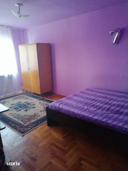 Apartament cu 2 camere decomandat în Broșteni