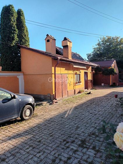 Casa de vanzare in Brasov Stupini cu teren de 1800mp.Proprietar.
