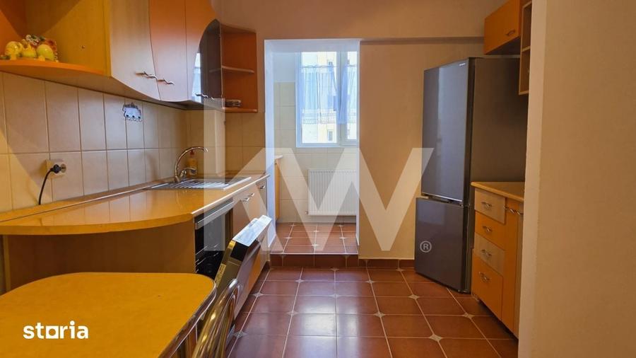 Apartament cu 3 camere decomandat în Central