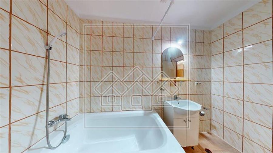 Apartament cu 2 camere decomandat în Arhitecților - Calea Cisnădiei