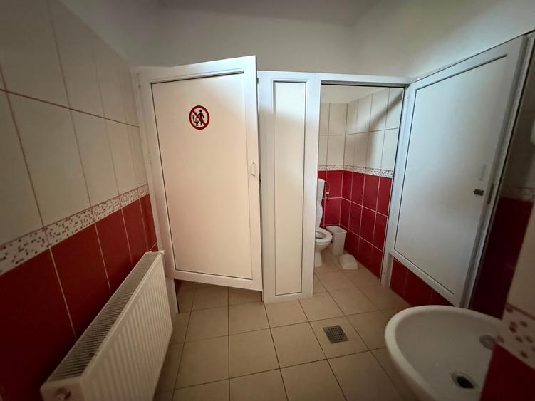 Spațiu comercial, de 650 mp, în Bragadiru