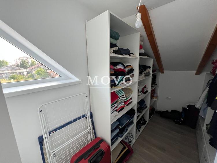 Casă individuală cu 5 camere cu Canalizare în Giroc
