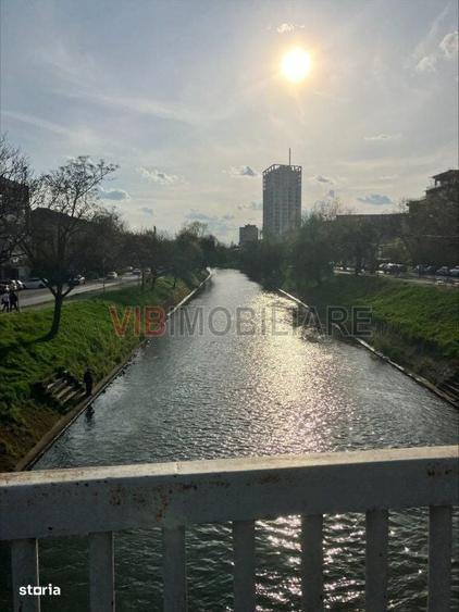 Apartament spatios cu 1 camera, 71 mp, in cladire istorica, pe malul r - 13