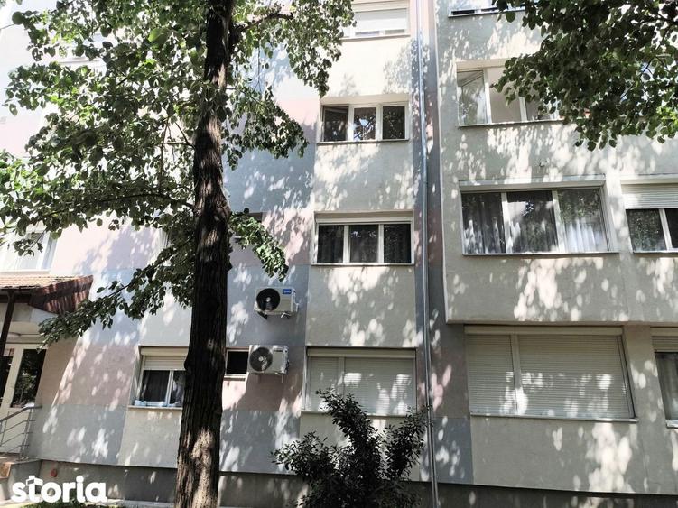 Apartament cu 3 camere în Nufărul