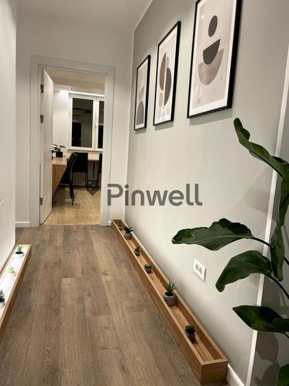 Apartament cu 3 camere decomandat, mobilat în P-ța Victoriei