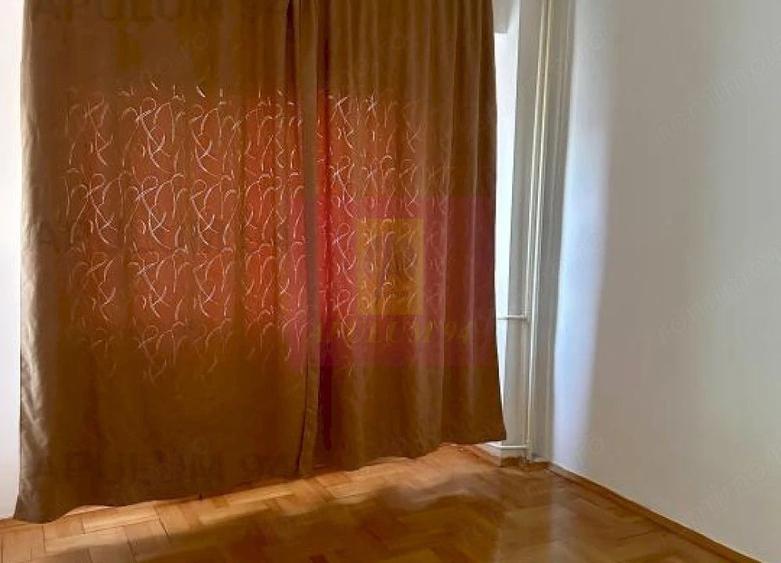 Apartament cu 3 camere decomandat în Sebastian