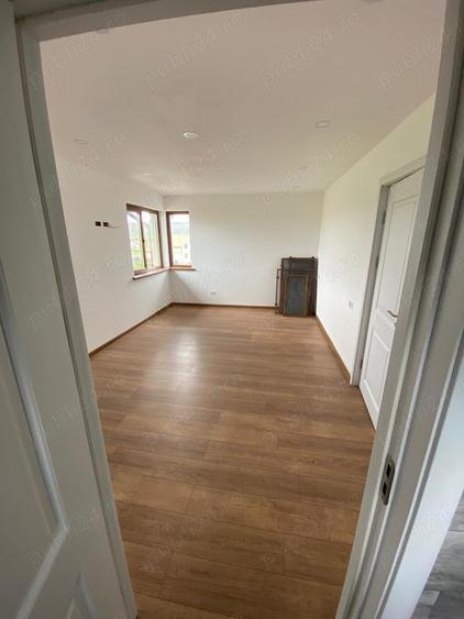 Casă cu 3 camere cu Teren 470 Mp în Central