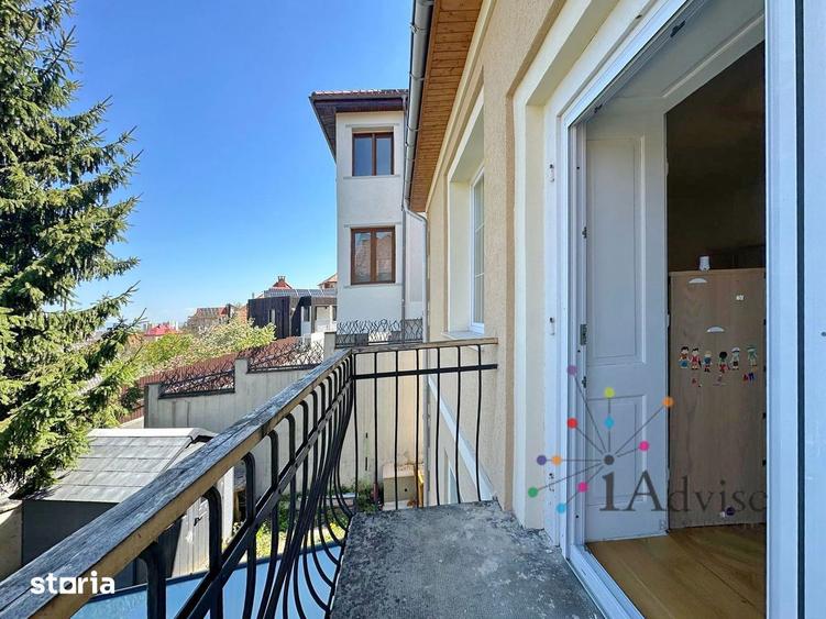 Apartament cu 3 camere, mobilat în Centrul Istoric